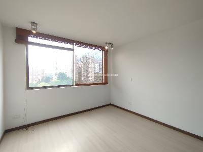 Apartamento de 2 alcobas en arriendo en Los Balsos, Medellín, 86 m² · foto 11 de 20