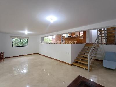 Casa de 4 alcobas en arriendo en Transversal Inferior, Medellín, 260 m² · foto 16 de 20