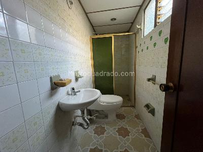 Apartamento en arriendo en Los Colores, Medellín · foto 5 de 15