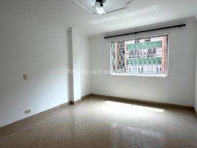 Apartamento en venta en Laureles, Medellín · foto 13 de 15