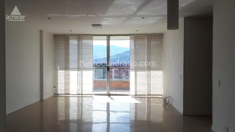 3BR Apartment in Loma De Los Benedictinos (140 m²) - 2