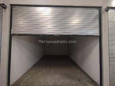 Retail space for rent in Niquia, Bello