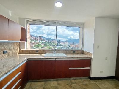 Apartamento en arriendo en Provenza, Medellín · foto 2 de 14