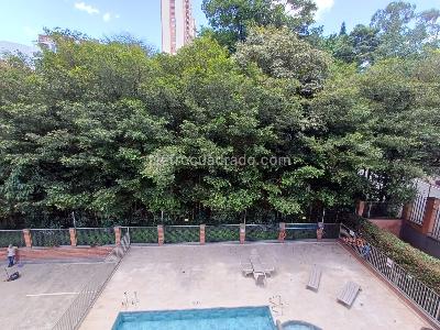 Apartamento de 2 alcobas en arriendo en Los Balsos, Medellín, 86 m² · foto 3 de 20