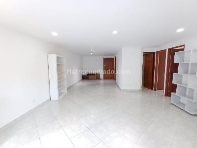 Apartamento de 2 alcobas en arriendo en Los Balsos, Medellín, 86 m² · foto 10 de 20