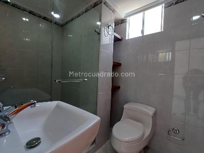 Apartamento de 2 alcobas en arriendo en Los Balsos, Medellín, 86 m² · foto 13 de 20