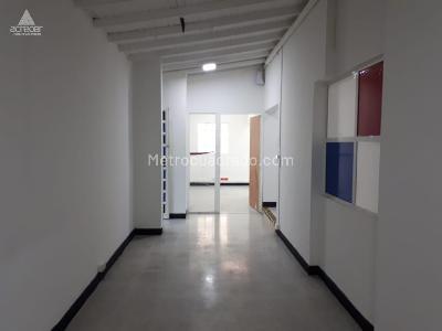 Casa de 5 alcobas en venta en Laureles, Medellín, 315 m² · foto 14 de 17