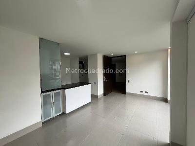 Apartamento de 2 alcobas en arriendo en Las Lomas, Medellín, 75 m² · foto 2 de 19