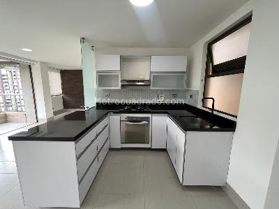 Apartamento de 2 alcobas en arriendo en Las Lomas, Medellín, 75 m² · foto 4 de 19