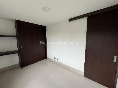 Apartamento de 2 alcobas en arriendo en Las Lomas, Medellín, 75 m² · foto 11 de 19