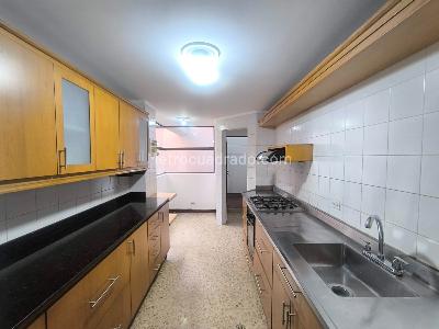 Apartamento de 4 alcobas en venta en Conquistadores, Medellín, 205 m² · foto 7 de 20