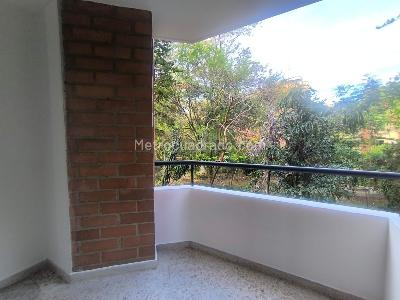 Apartamento de 4 alcobas en venta en Conquistadores, Medellín, 205 m² · foto 9 de 20