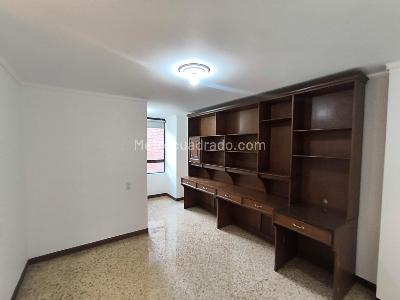 Apartamento de 4 alcobas en venta en Conquistadores, Medellín, 205 m² · foto 14 de 20