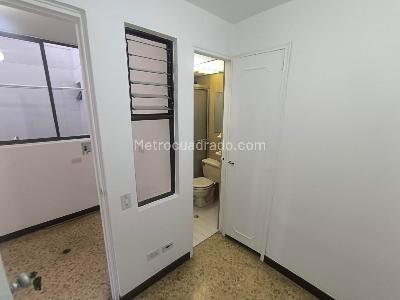 Apartamento de 4 alcobas en venta en Conquistadores, Medellín, 205 m² · foto 19 de 20