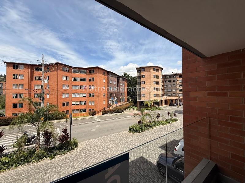 2BR Apartment in El Retiro (71 m²) - 3