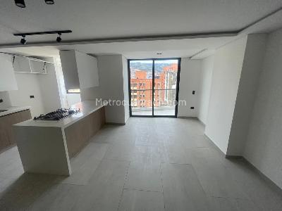 Apartamento de 2 alcobas en arriendo en Conquistadores, Medellín, 75 m² · foto 2 de 14