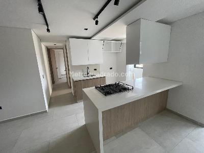 Apartamento de 2 alcobas en arriendo en Conquistadores, Medellín, 75 m² · foto 5 de 14