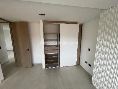 Apartamento de 2 alcobas en arriendo en Conquistadores, Medellín, 75 m² · foto 11 de 14