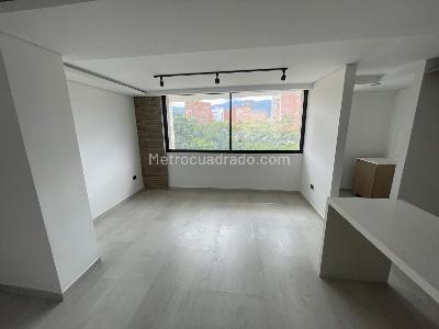 Apartamento de 3 alcobas en arriendo en Conquistadores, Medellín, 85 m² · foto 2 de 17
