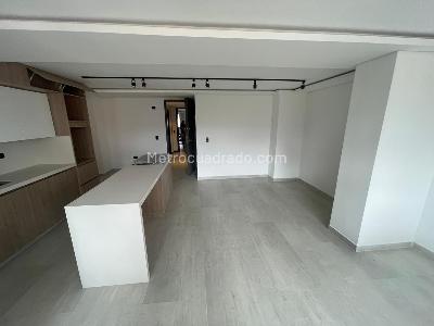 Apartamento de 3 alcobas en arriendo en Conquistadores, Medellín, 85 m² · foto 4 de 17