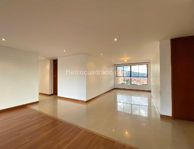 Apartamento de 3 alcobas en arriendo en Los Gonzalez, Medellín, 200 m² · foto 3 de 20
