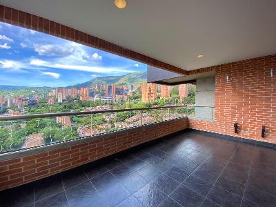 Apartamento de 3 alcobas en arriendo en Los Gonzalez, Medellín, 200 m² · foto 5 de 20