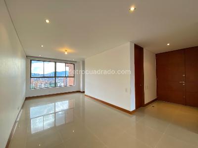 Apartamento de 3 alcobas en arriendo en Los Gonzalez, Medellín, 200 m² · foto 8 de 20