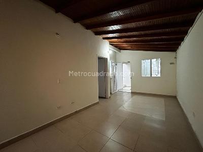 Apartamento de 3 alcobas en venta en Bello, Bello, 71 m² · foto 4 de 20