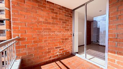 Apartamento de 3 alcobas en venta en Castropol, Medellín, 95 m² · foto 2 de 20