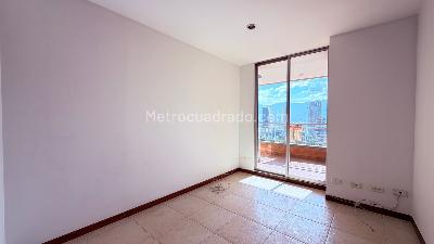 Apartamento de 3 alcobas en venta en Castropol, Medellín, 95 m² · foto 4 de 20