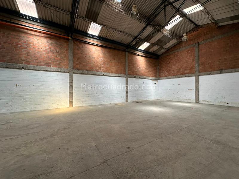 Bodega en Arriendo, Chagualo Centro, Medellín - Vista 5
