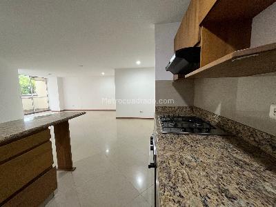 Apartamento de 2 alcobas en venta en Sabaneta, Sabaneta, 102 m² · foto 5 de 20