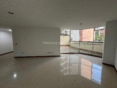 Apartamento de 2 alcobas en venta en Sabaneta, Sabaneta, 102 m² · foto 10 de 20