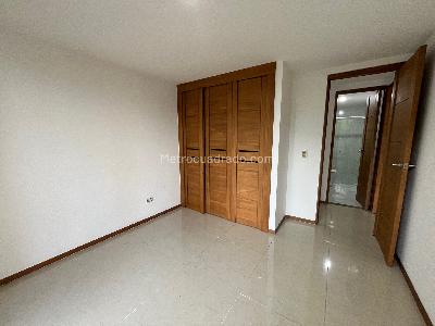 Apartamento de 2 alcobas en venta en Sabaneta, Sabaneta, 102 m² · foto 18 de 20