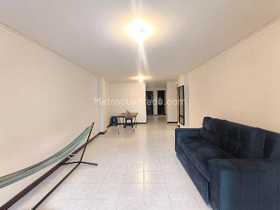 Apartamento de 2 alcobas en venta en Lorena, Medellín, 69 m² · foto 3 de 17