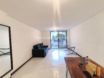 Apartamento de 2 alcobas en venta en Lorena, Medellín, 69 m² · foto 5 de 17
