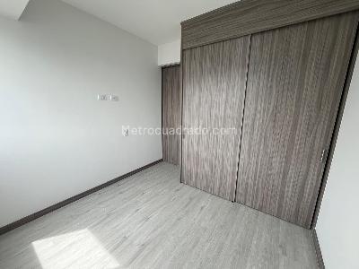 Apartamento de 3 alcobas en arriendo en Las Palmas M, Medellín, 75 m² · foto 9 de 16