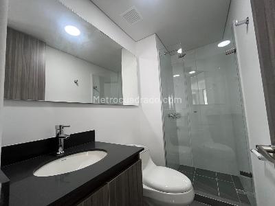 Apartamento de 3 alcobas en arriendo en Las Palmas M, Medellín, 75 m² · foto 5 de 15