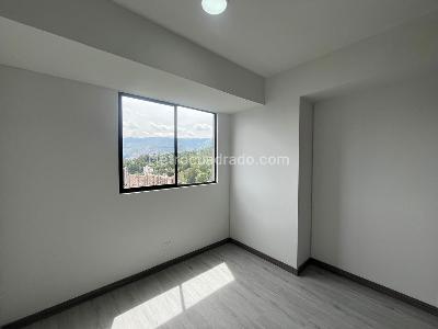 Apartamento de 3 alcobas en arriendo en Las Palmas M, Medellín, 75 m² · foto 8 de 15