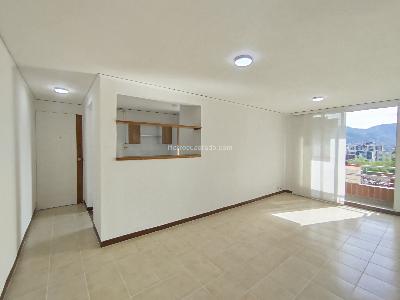 Apartamento en arriendo en Loma De San Julian, Medellín · foto 2 de 19