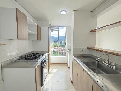 Apartamento en arriendo en Loma De San Julian, Medellín · foto 6 de 19