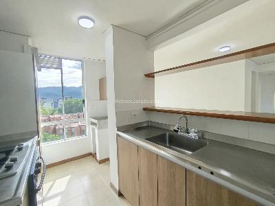 Apartamento en arriendo en Loma De San Julian, Medellín · foto 7 de 19