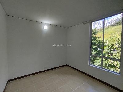 Apartamento en arriendo en Loma De San Julian, Medellín · foto 12 de 19