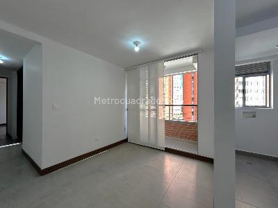 Apartamento de 2 alcobas en venta en Obrero, Bello, 65 m² · foto 4 de 20