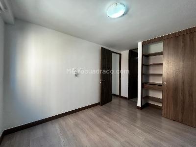 Apartamento de 2 alcobas en venta en Obrero, Bello, 65 m² · foto 8 de 20