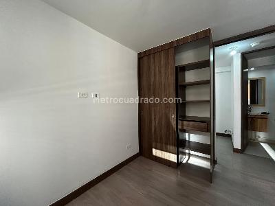 Apartamento de 2 alcobas en venta en Obrero, Bello, 65 m² · foto 11 de 20