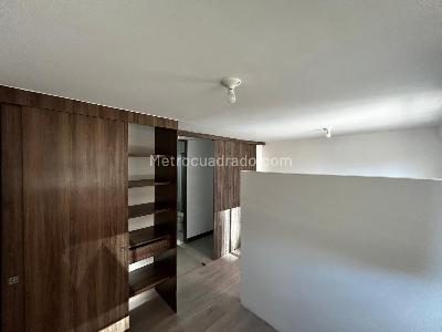 Apartamento de 2 alcobas en venta en Obrero, Bello, 65 m² · foto 15 de 20
