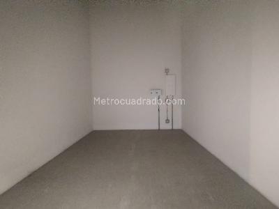 Retail space for rent in Niquia, Bello