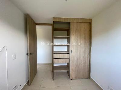Apartamento de 3 alcobas en venta en Rionegro, Rionegro, 52 m² · foto 4 de 10