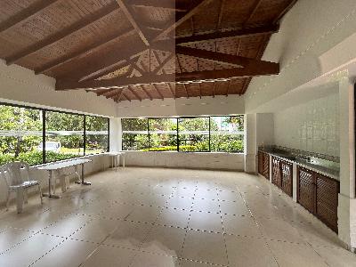 Apartamento de 3 alcobas en venta en Las Lomas, Medellín, 134 m² · foto 3 de 20